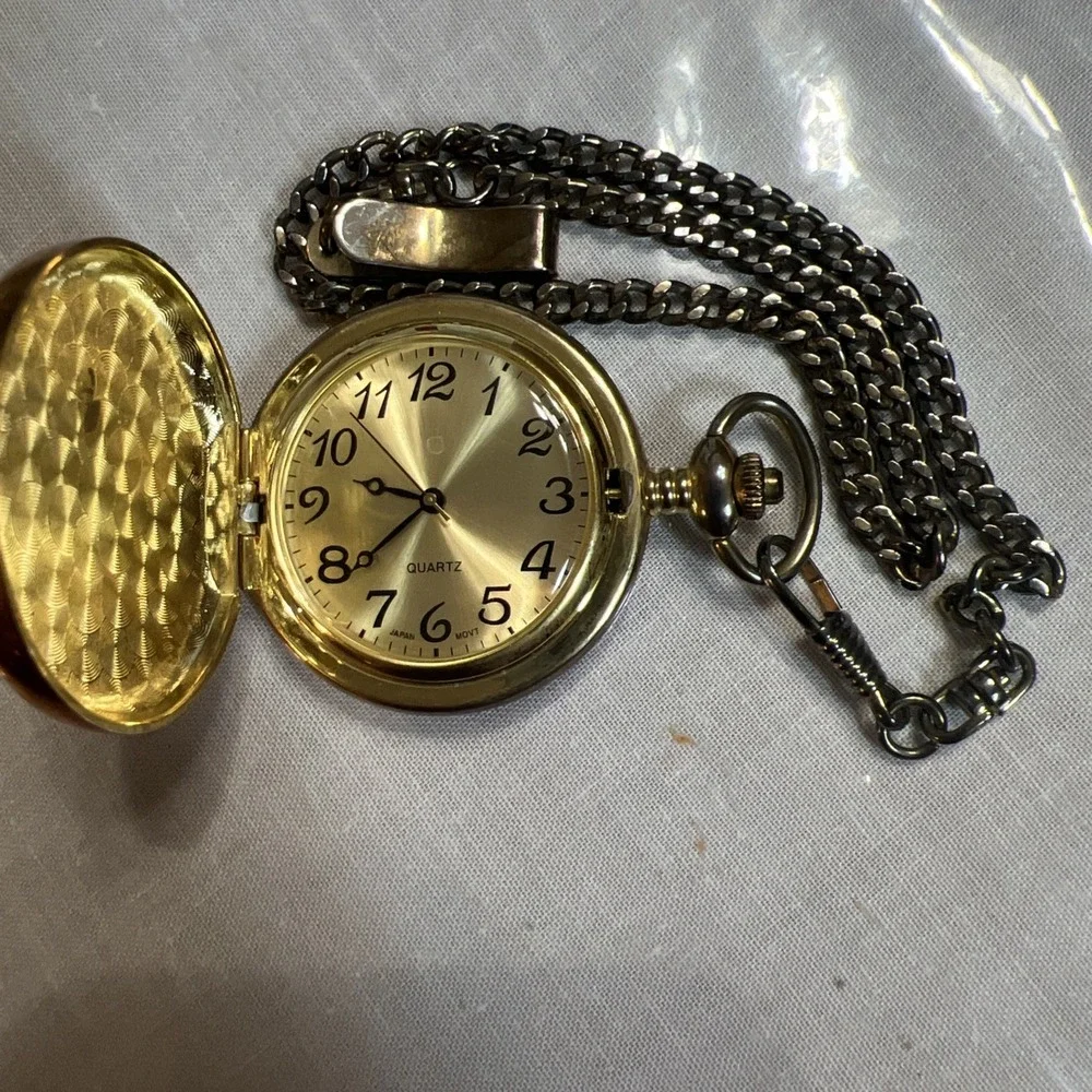 M.Z Berger Quartz‎ Pocket Watch Motorcycle Goldtone Biker Timepiece New Battery